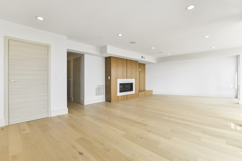 874 E 6th Street # 1