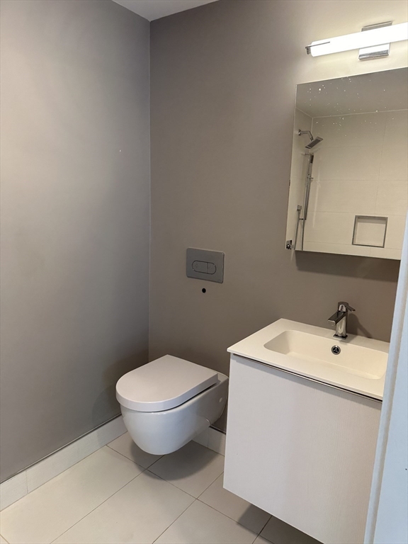 410 West Broadway # 201