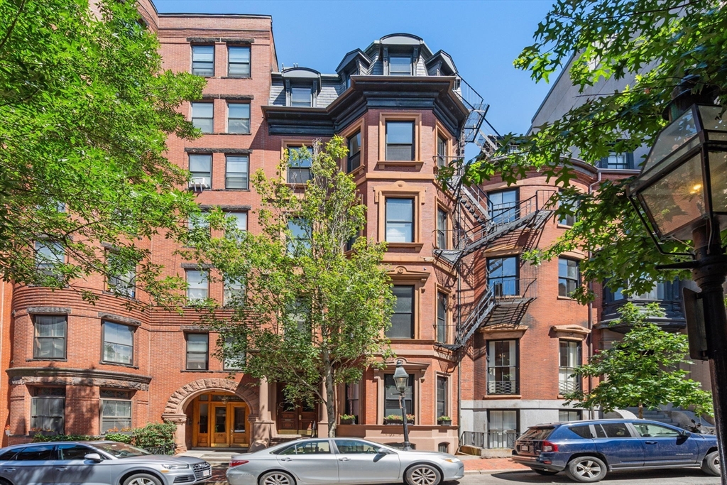 38 Hancock St # 6