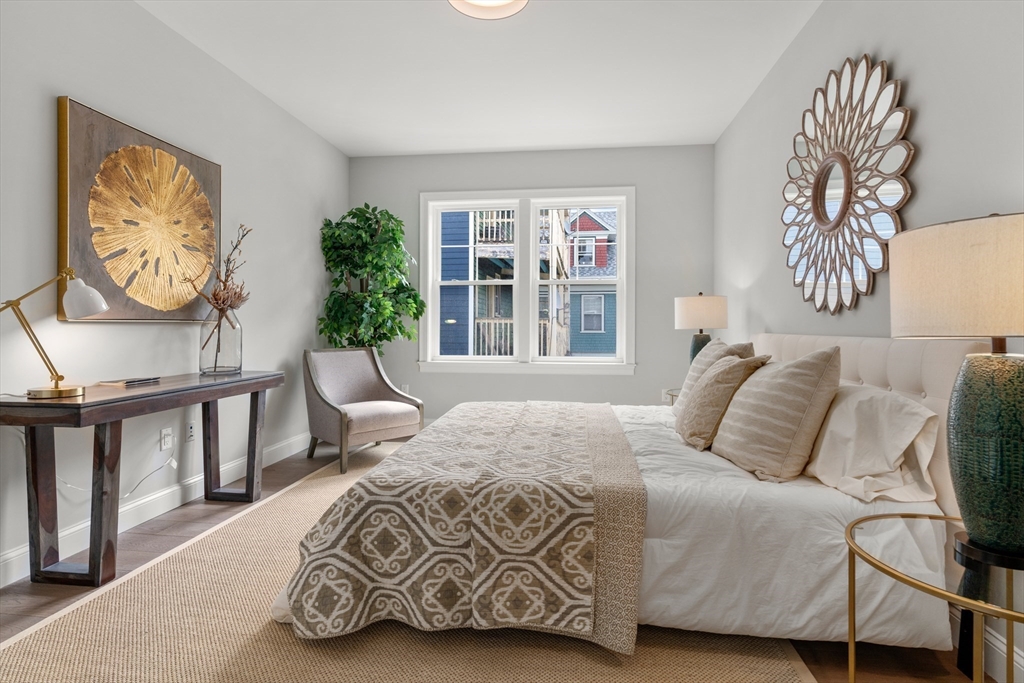 54 Pleasant Street # 4