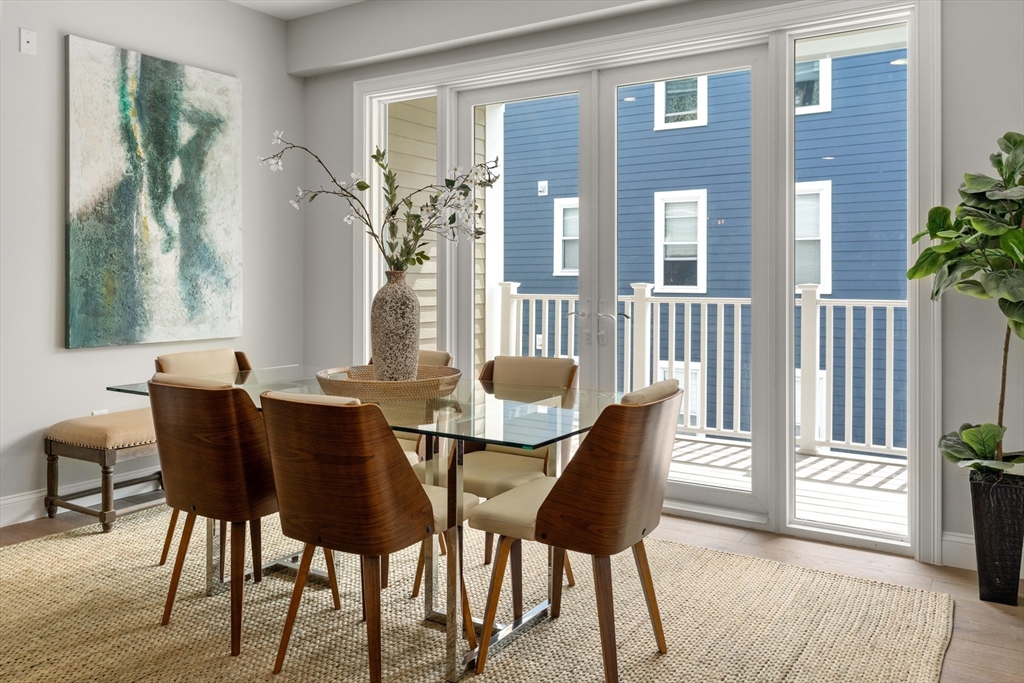 54 Pleasant Street # 4