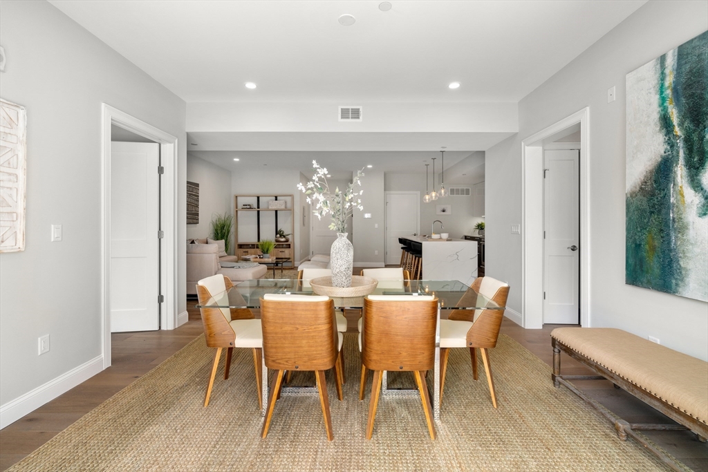 54 Pleasant Street # 4
