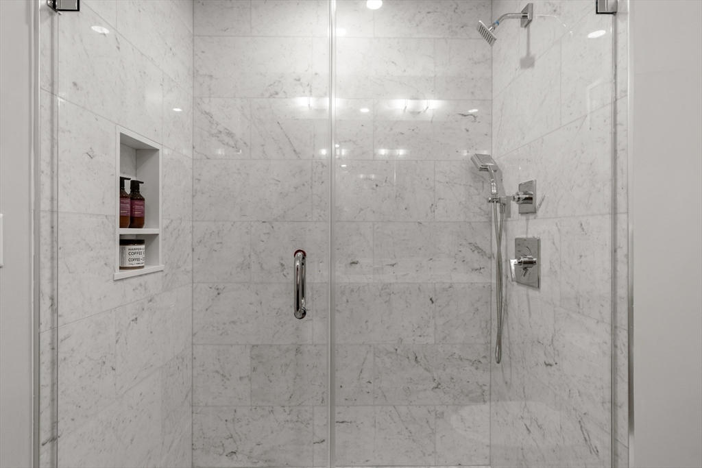 54 Pleasant Street # 4