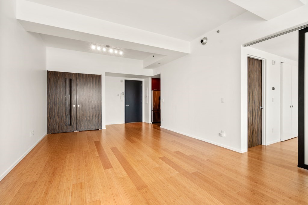 141 Dorchester Ave # 806