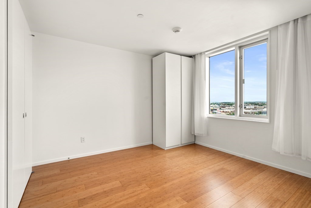141 Dorchester Ave # 806