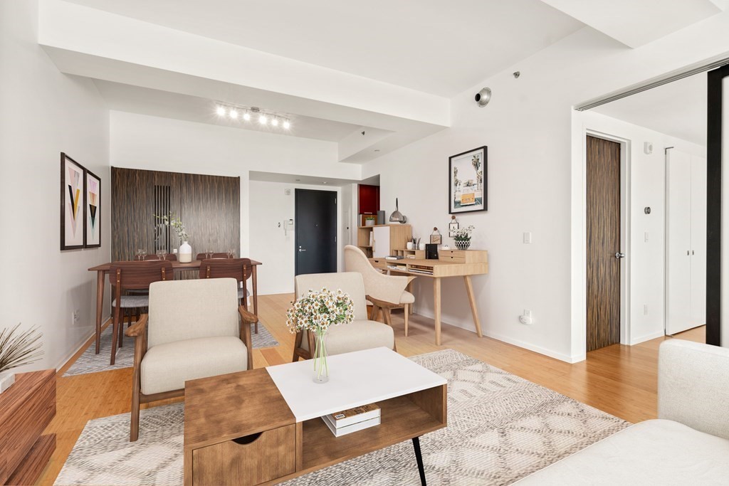141 Dorchester Ave # 806