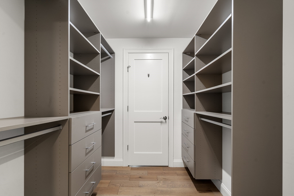 54 Pleasant Street # 04