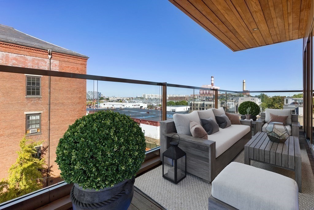 537 E 2nd St # 101, Boston Unit: 101