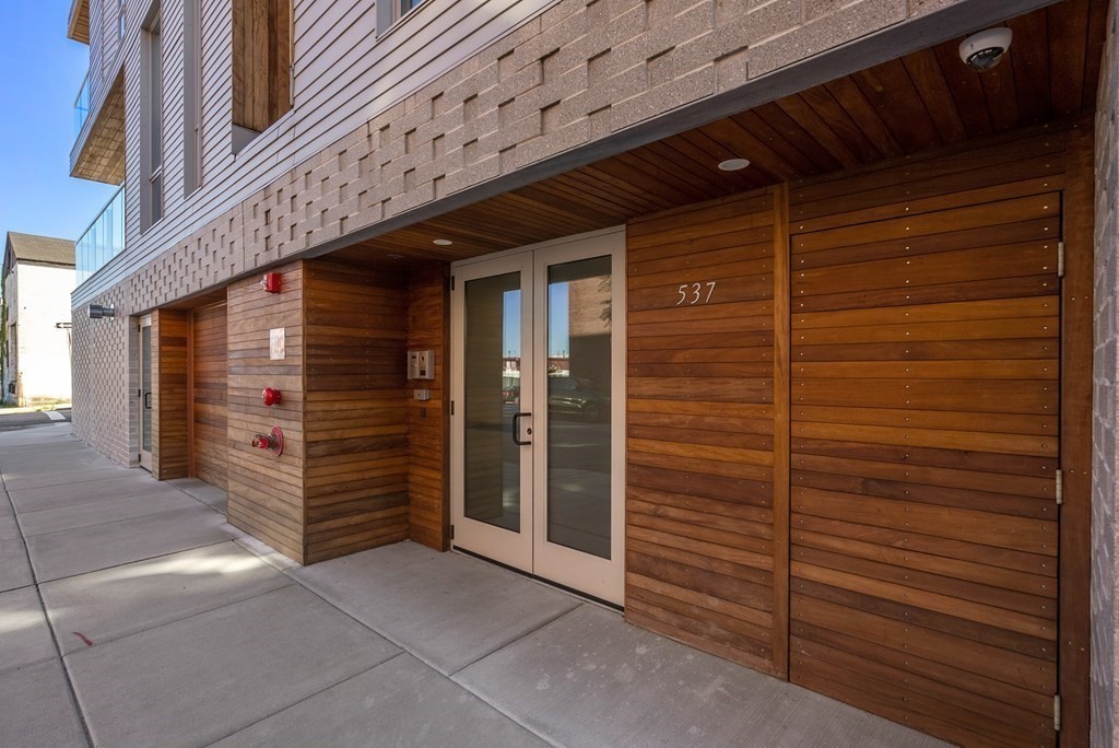 537 E 2nd St # 101, Boston Unit: 101