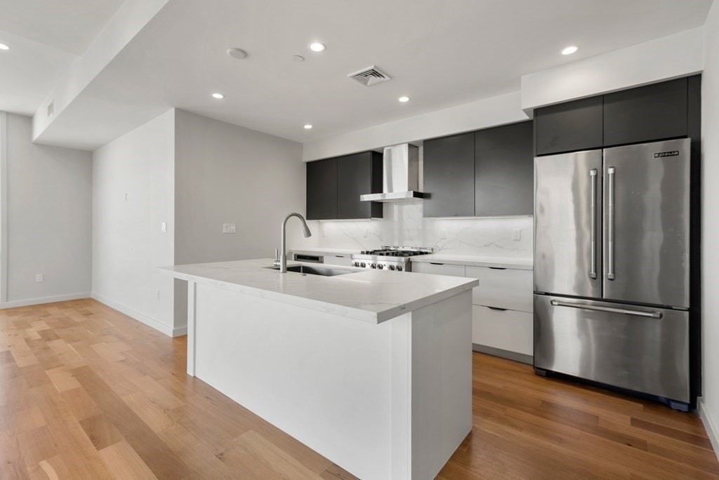 537 E 2nd St # 101, Boston Unit: 101