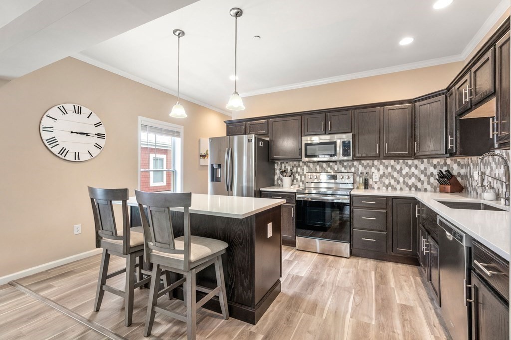 1 Elm St # 4, Boston Unit: 4