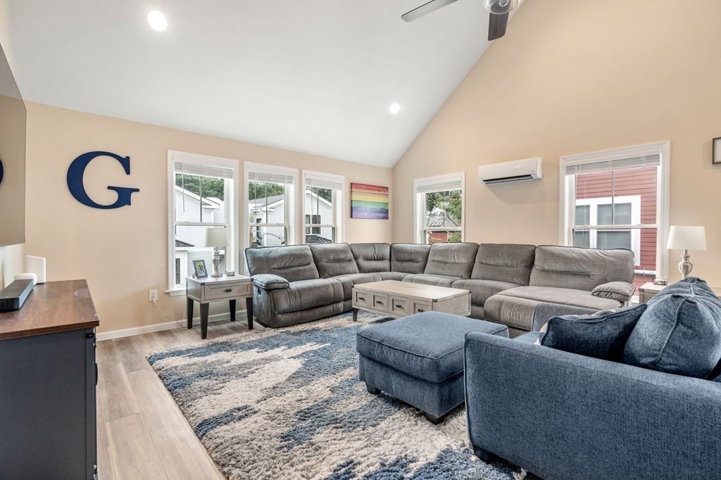 1 Elm St # 4, Boston Unit: 4