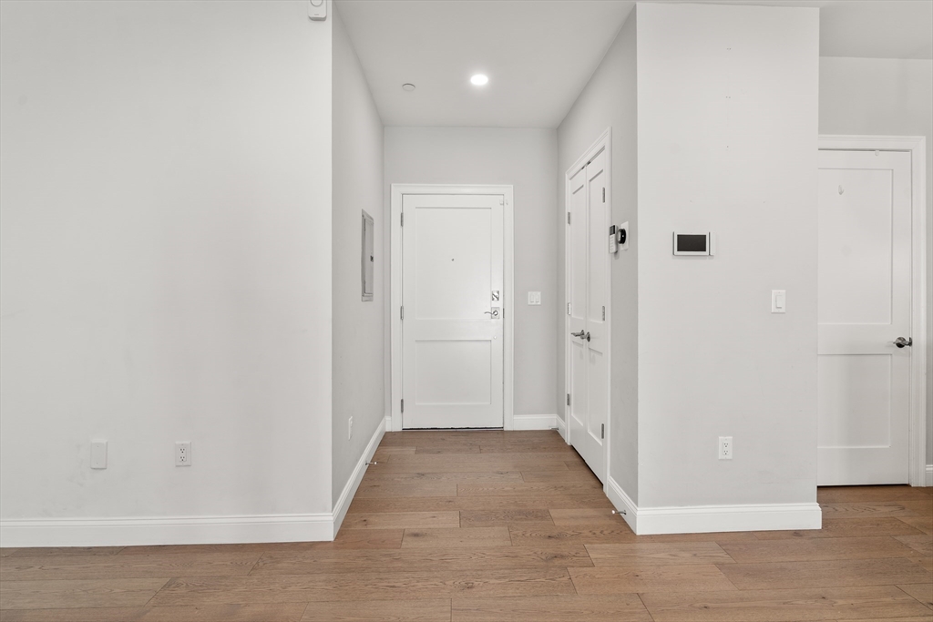 54 Pleasant Street # 4