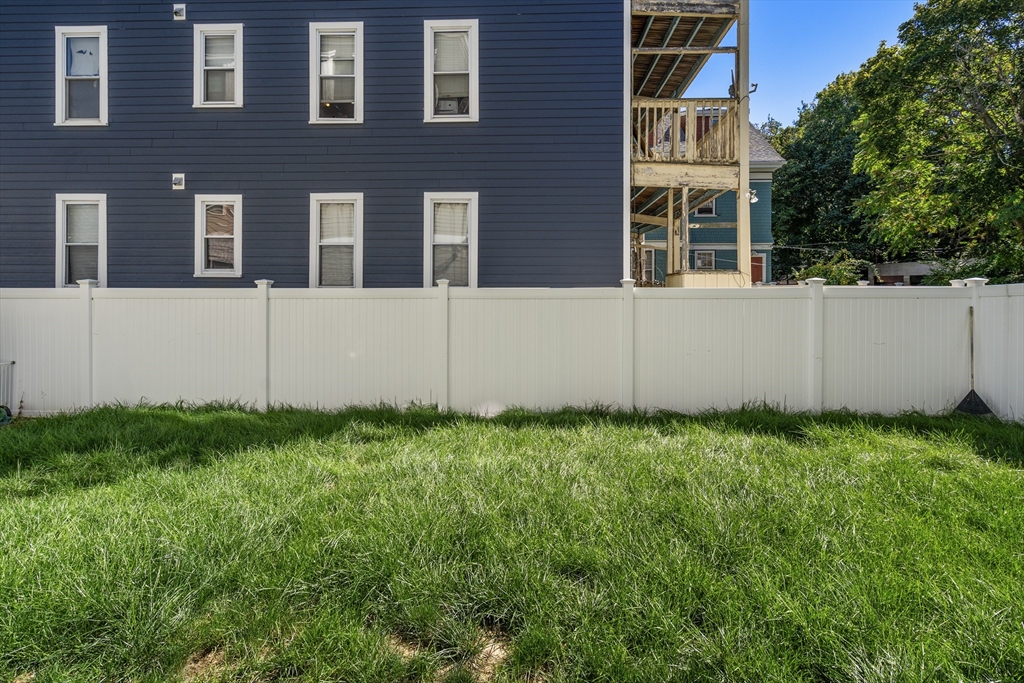 54 Pleasant Street # 4