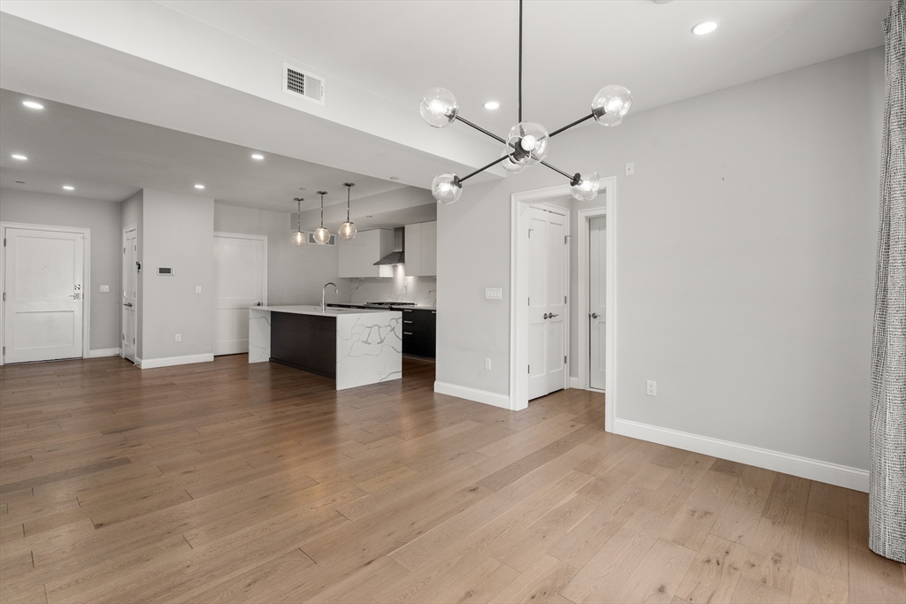 54 Pleasant Street # 4