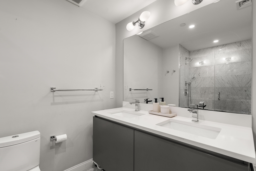 54 Pleasant Street # 4