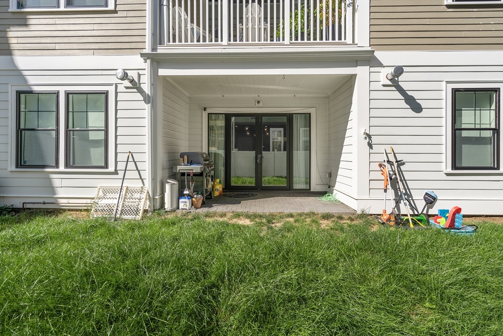 54 Pleasant Street # 4