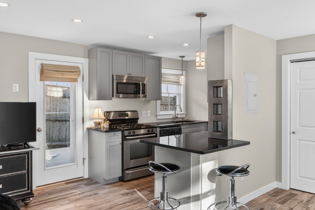 16 Conwell Street Unit 3