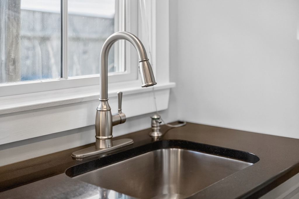 16 Conwell Street Unit 3