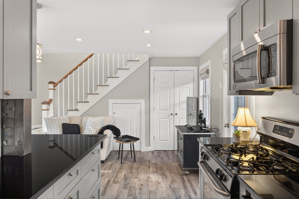 16 Conwell Street Unit 3