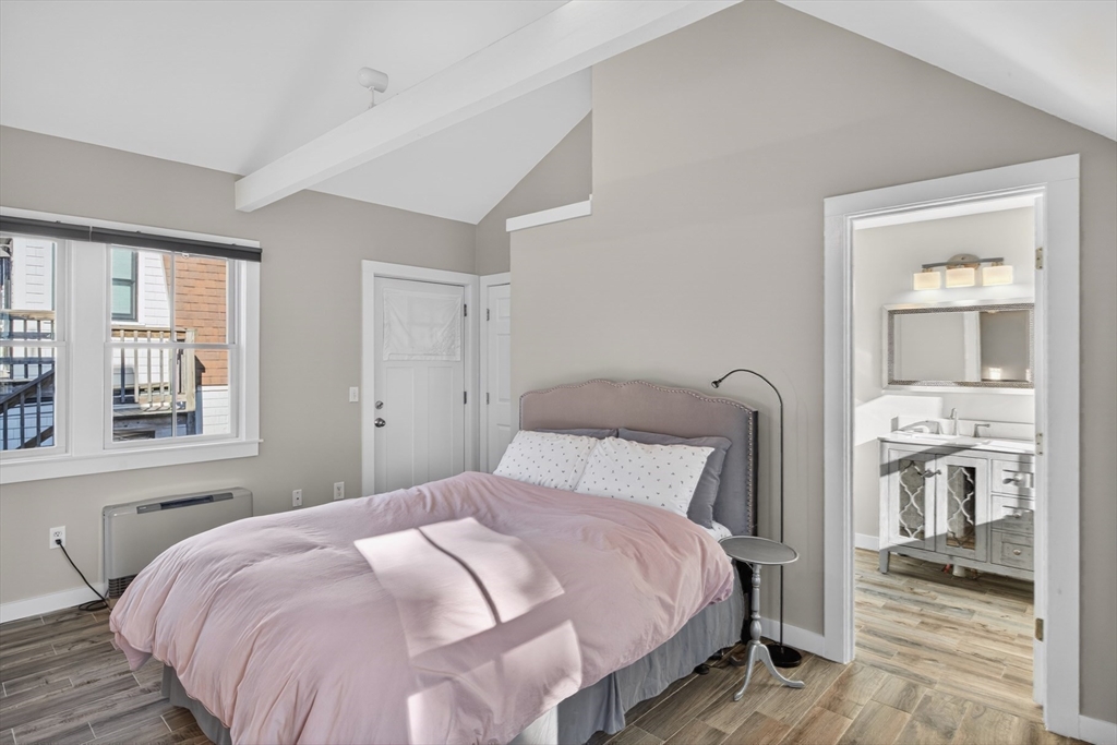 16 Conwell Street Unit 3