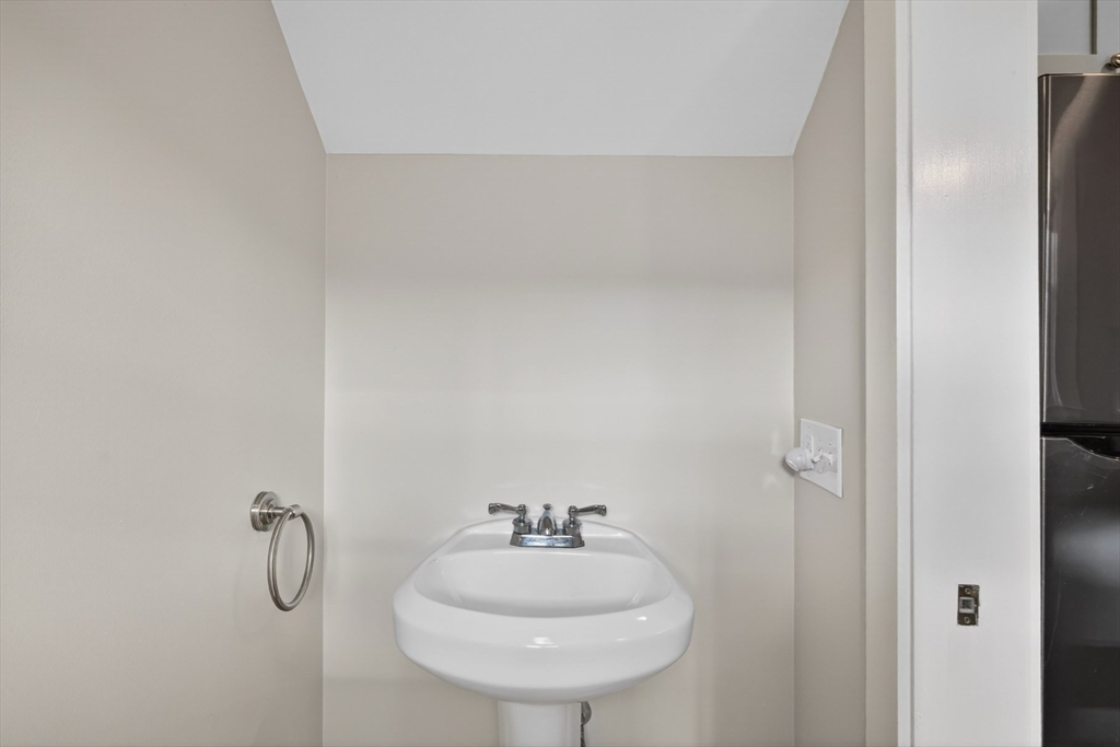 16 Conwell Street Unit 3