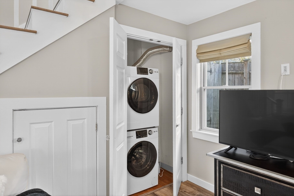 16 Conwell Street Unit 3