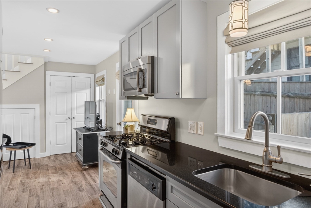 16 Conwell Street Unit 3