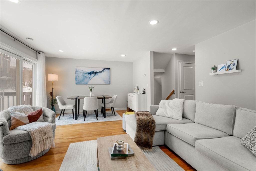 21 Oak Leaf Way # 21