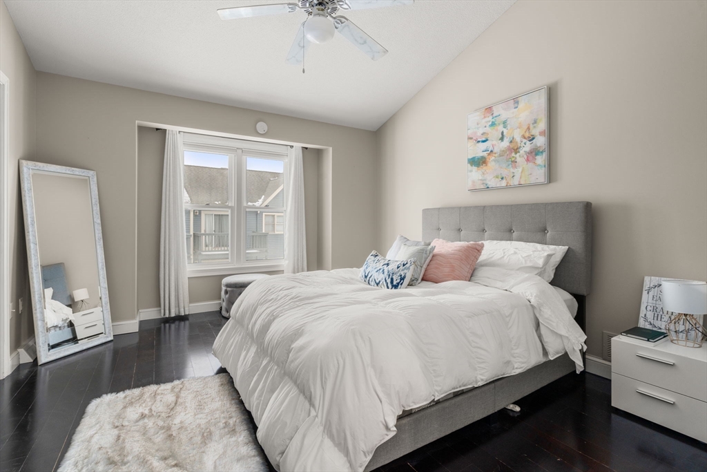 21 Oak Leaf Way # 21