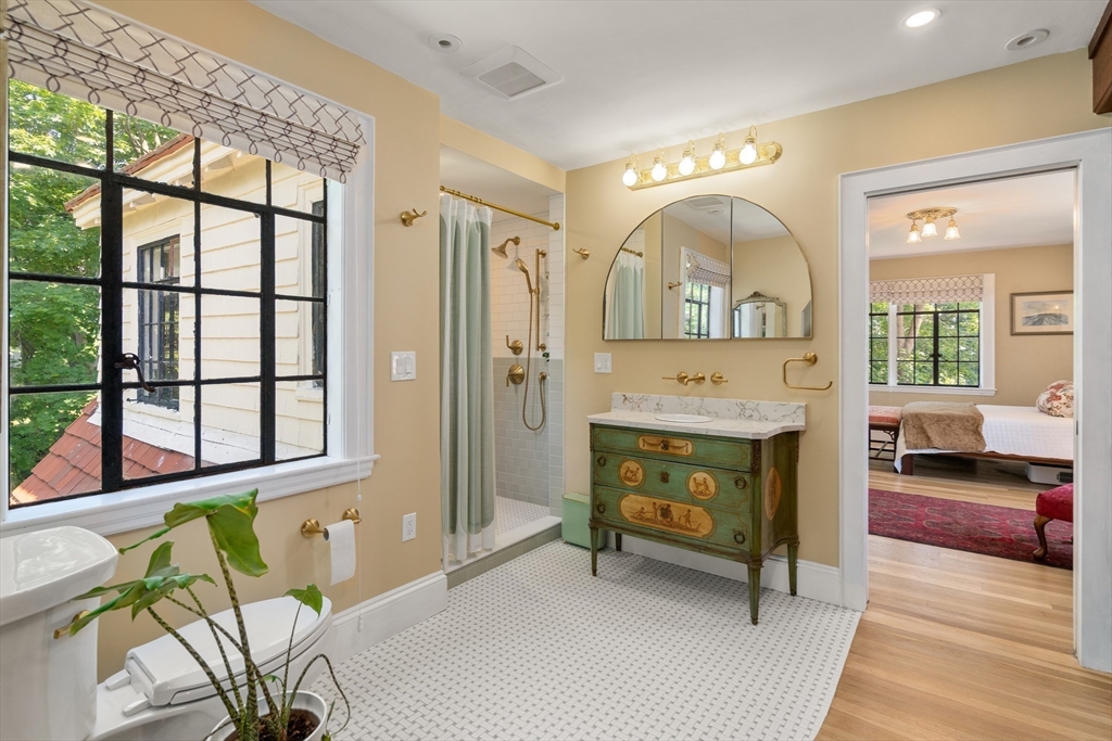 63 Crabtree Rd