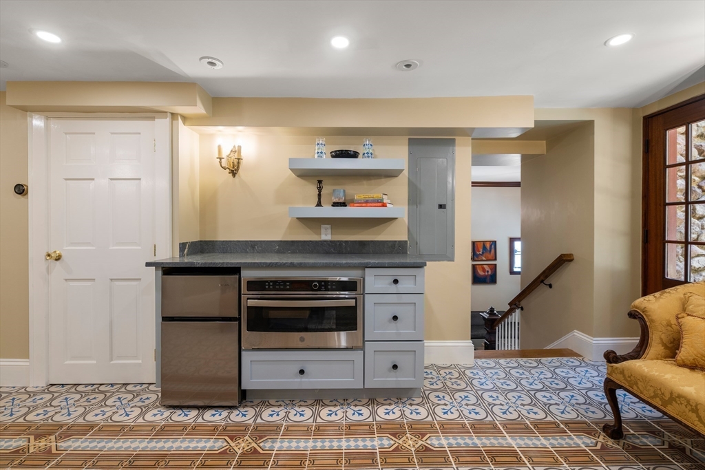 63 Crabtree Rd