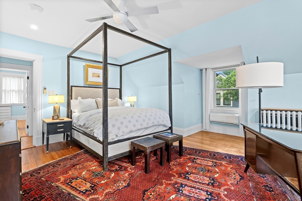 10 Dewolf St # 2