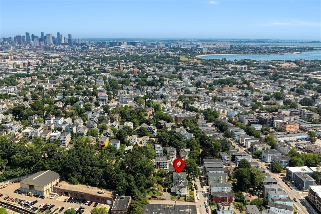 10 Dewolf St # 2