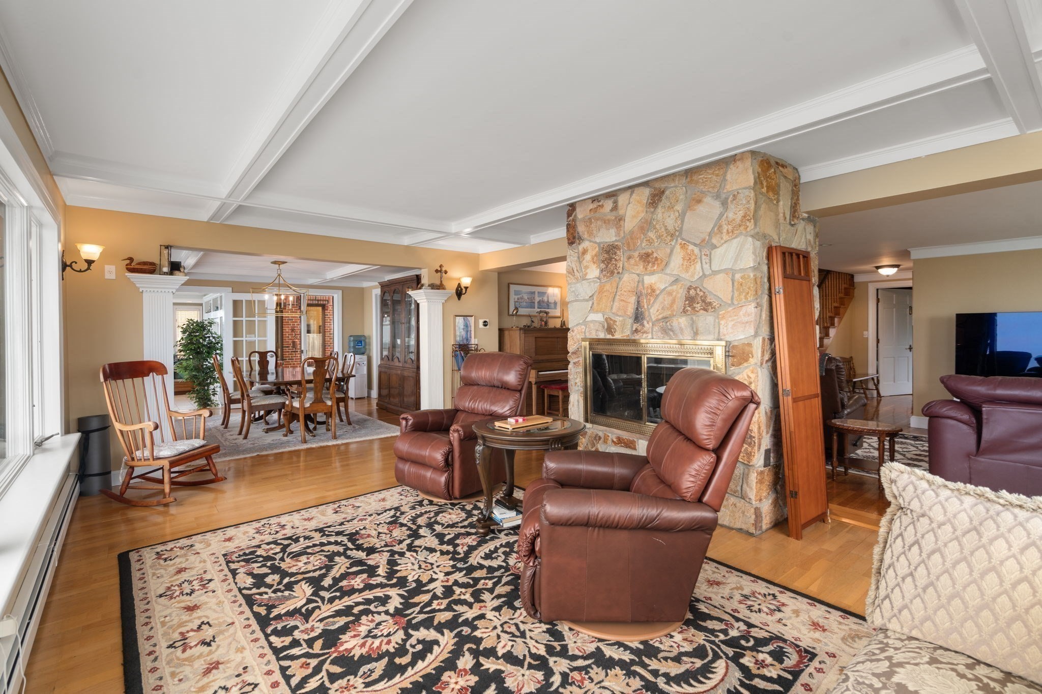 128 Shore Ave