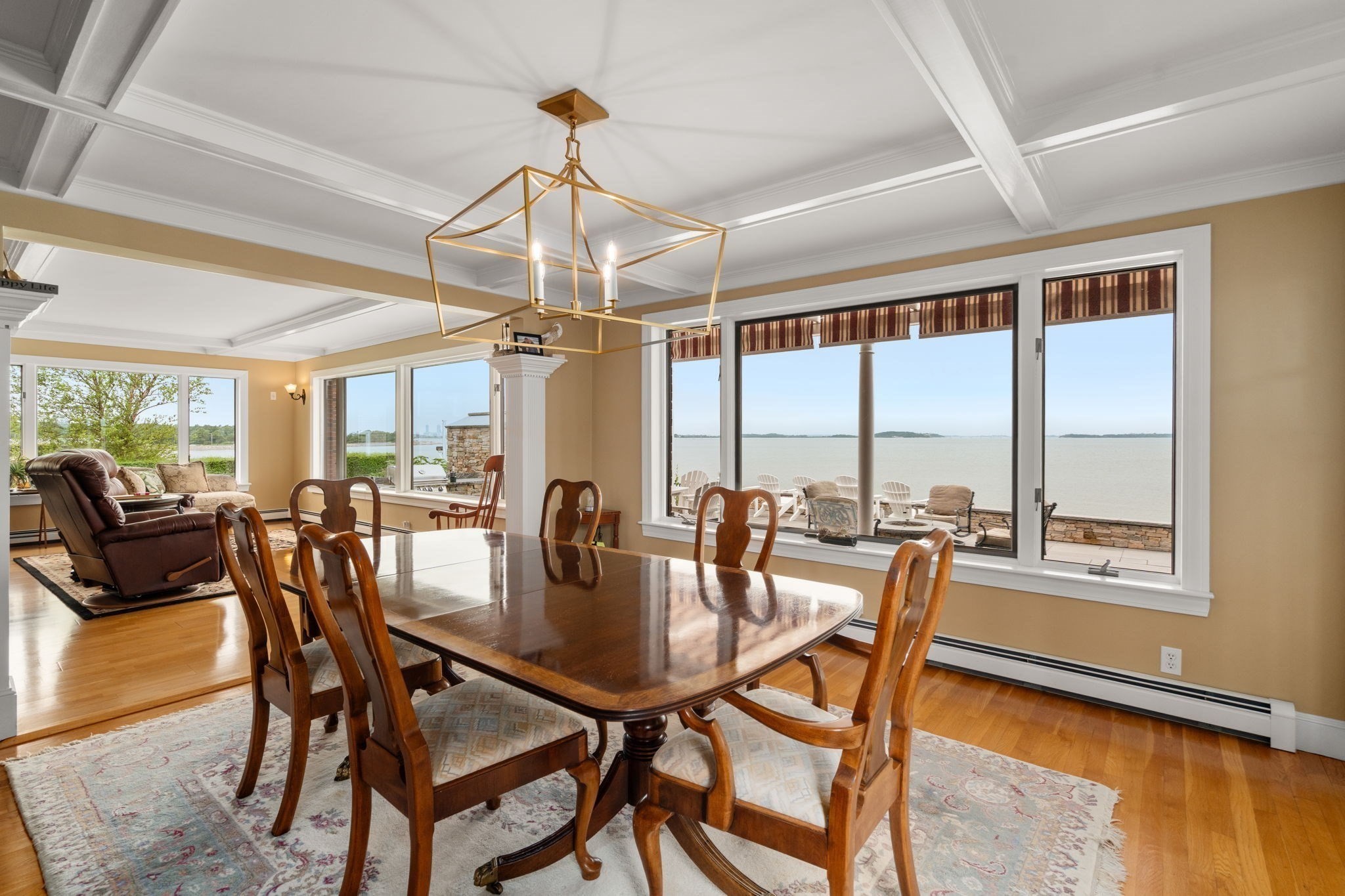 128 Shore Ave