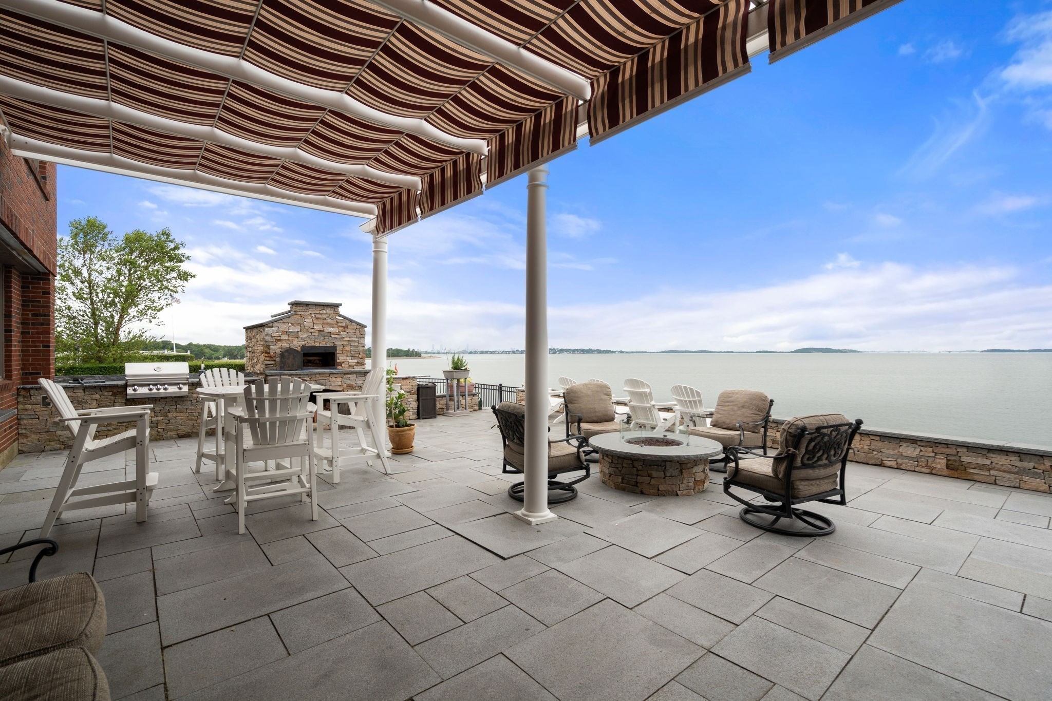 128 Shore Ave