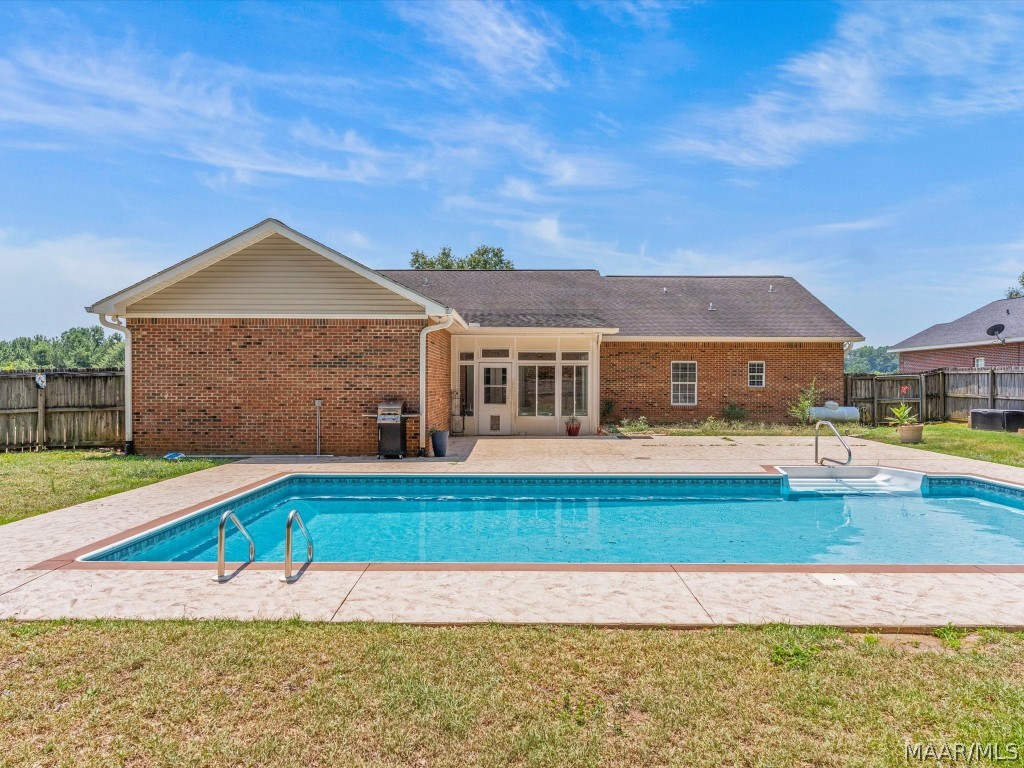 183 COUNTY ROAD 166 Road