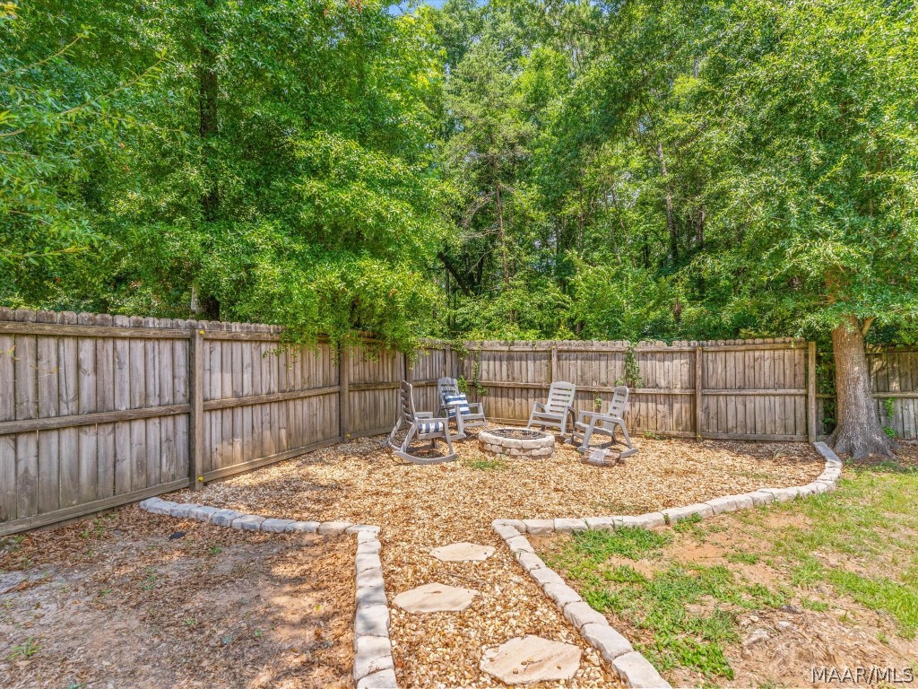 183 COUNTY ROAD 166 Road