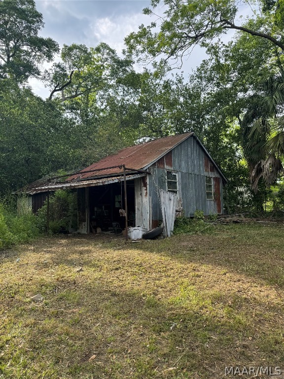 347 N Railroad Street