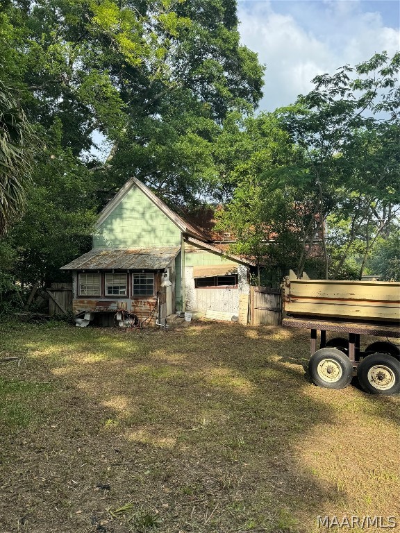 347 N Railroad Street
