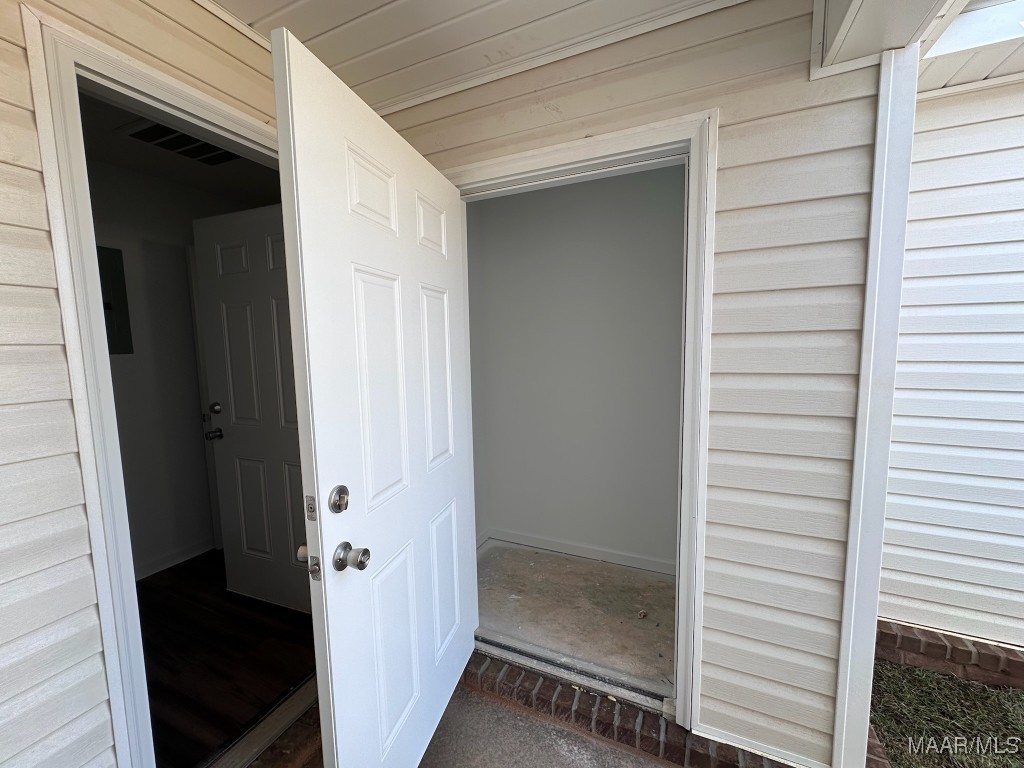 208 CHARLESTON Drive