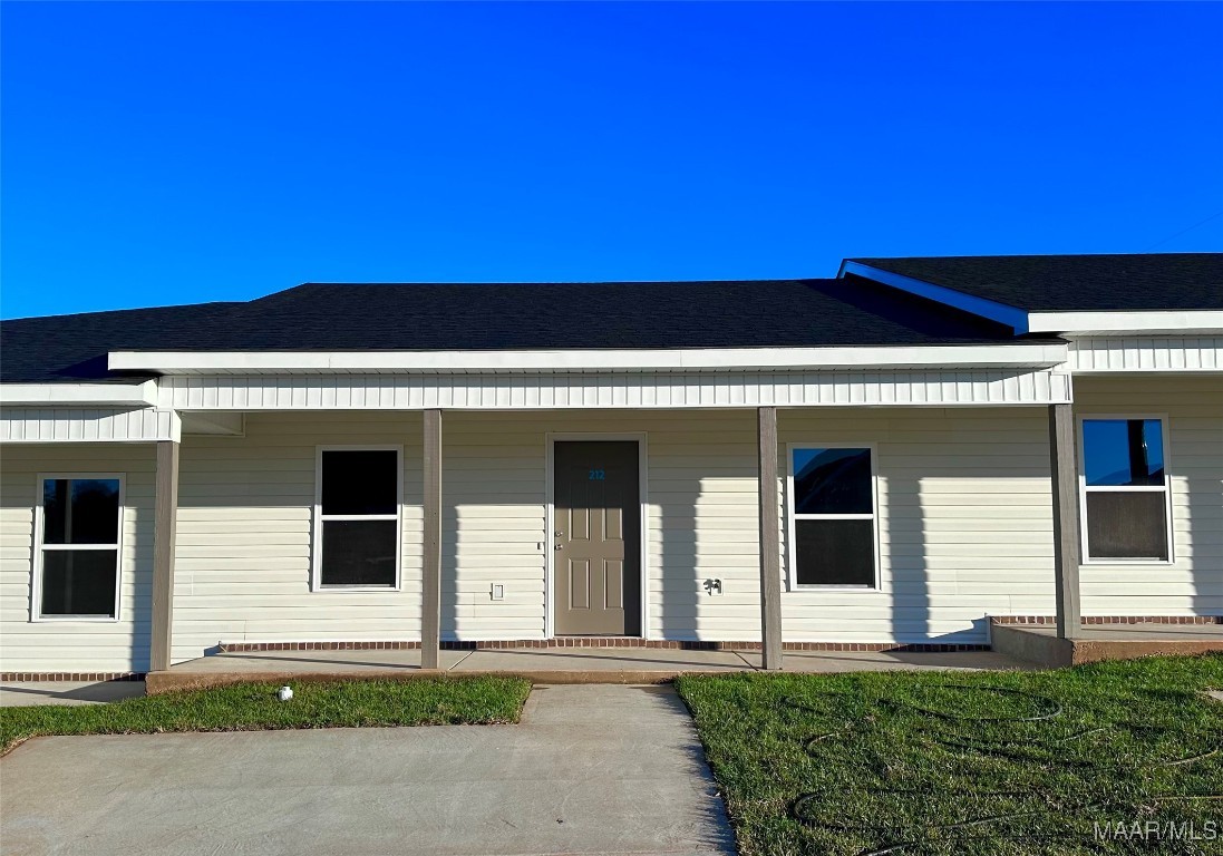 212 CHARLESTON Drive