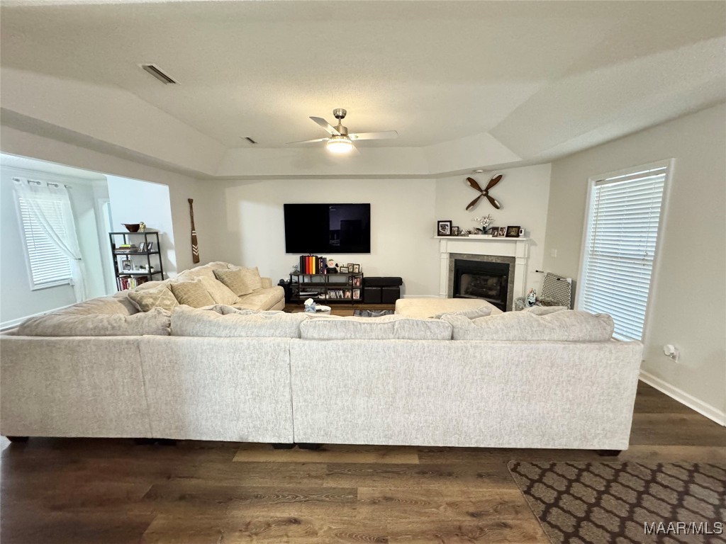 2821 QUAIL Cove