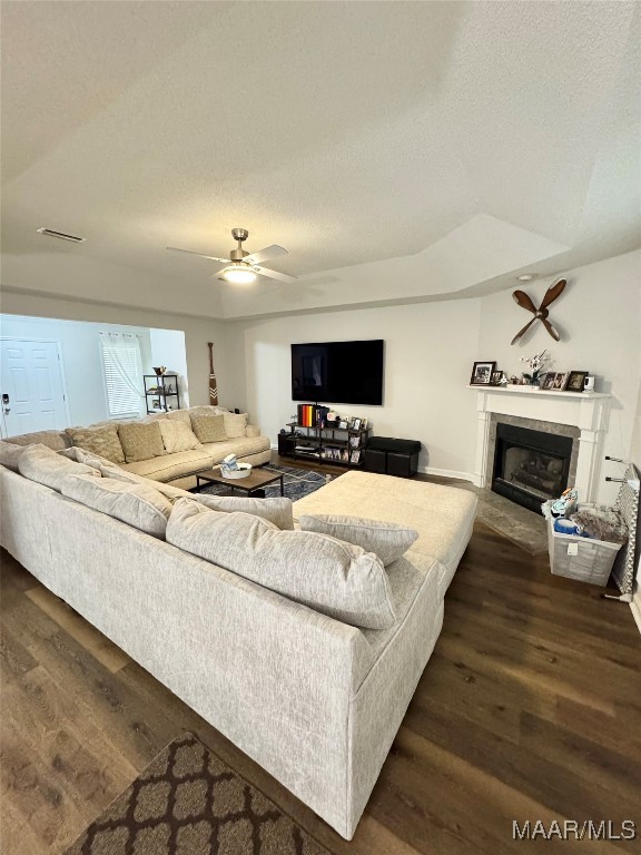 2821 QUAIL Cove