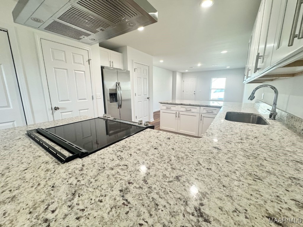 211 CHARLESTON Drive