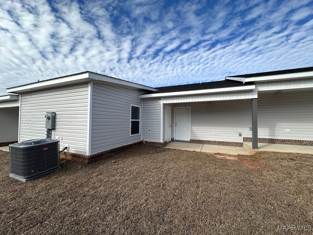 213 CHARLESTON Drive