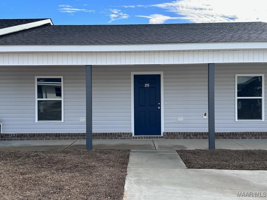 215 CHARLESTON Drive