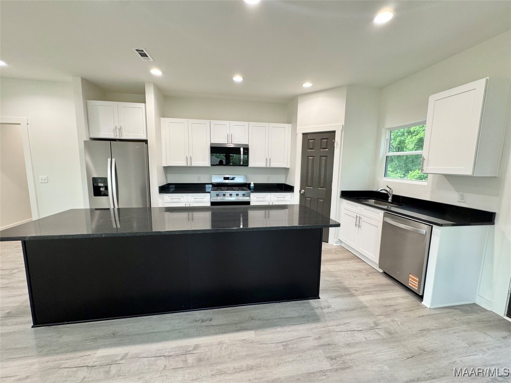 105 Neenan Drive