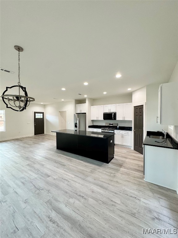 105 Neenan Drive